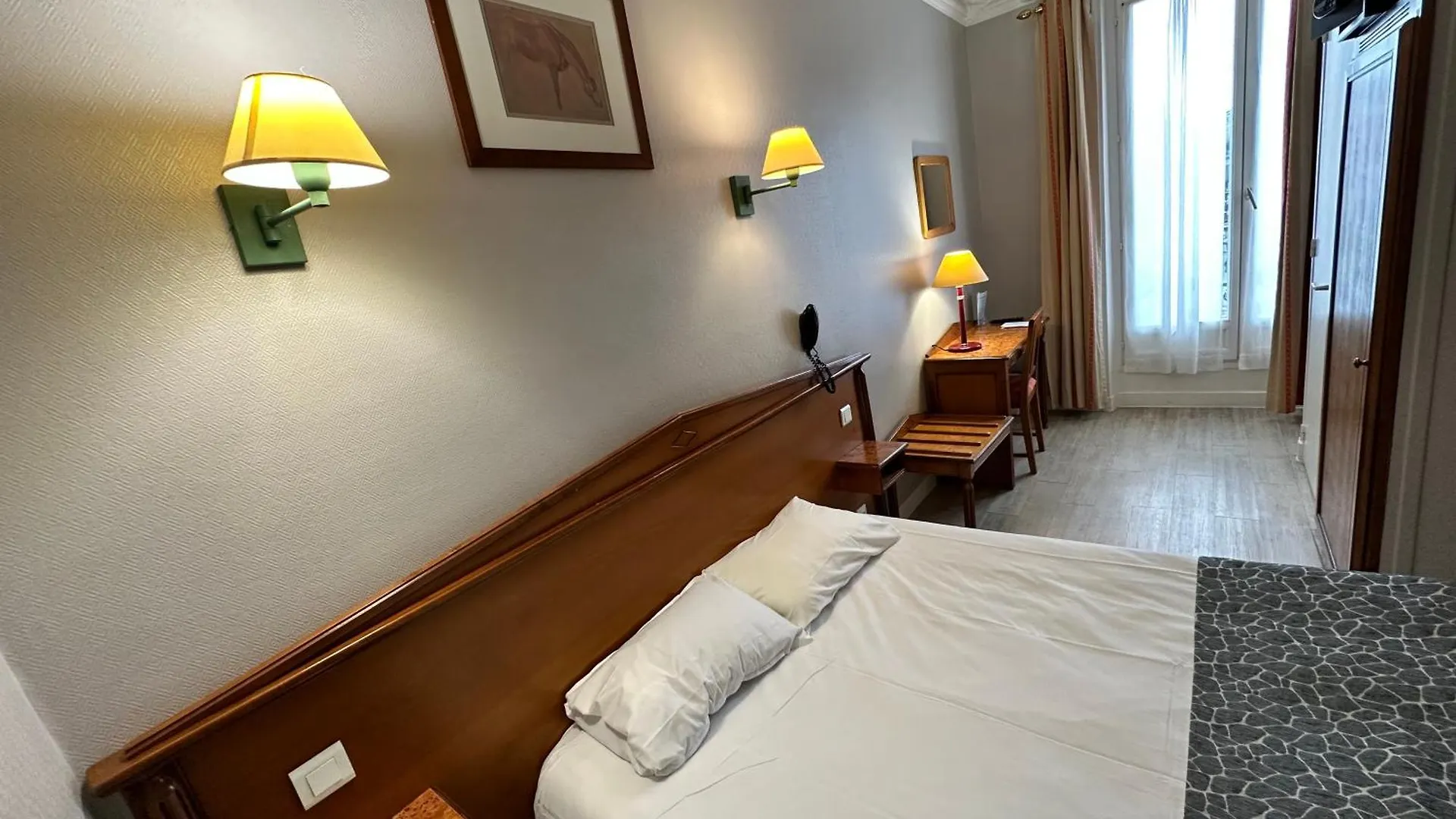 Richmond Gare Du Nord Hotel 2*